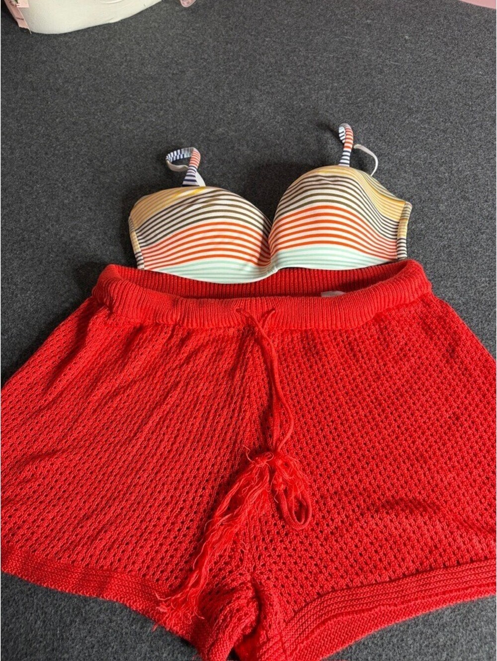 Beach ware esemble Top Sz 38d Shorts XXXL